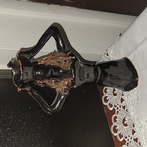 Lady care for basket bird 🐦